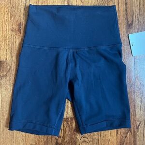 Lululemon Wunder Train High-Rise Short 6"